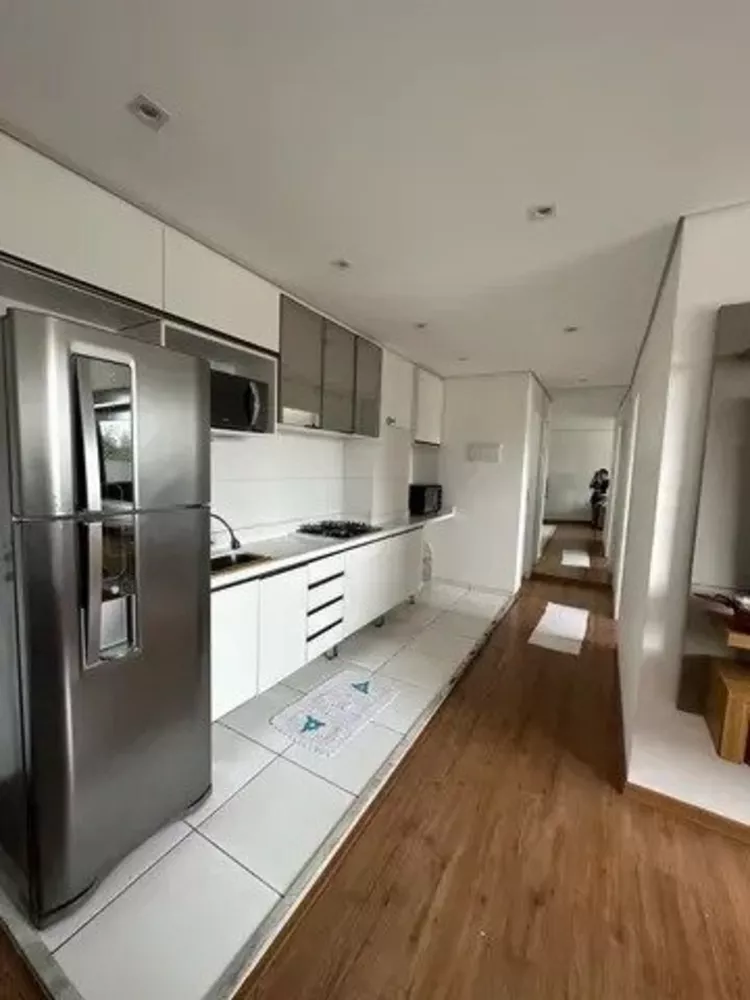 Apartamento à venda com 2 quartos, 42m² - Foto 4