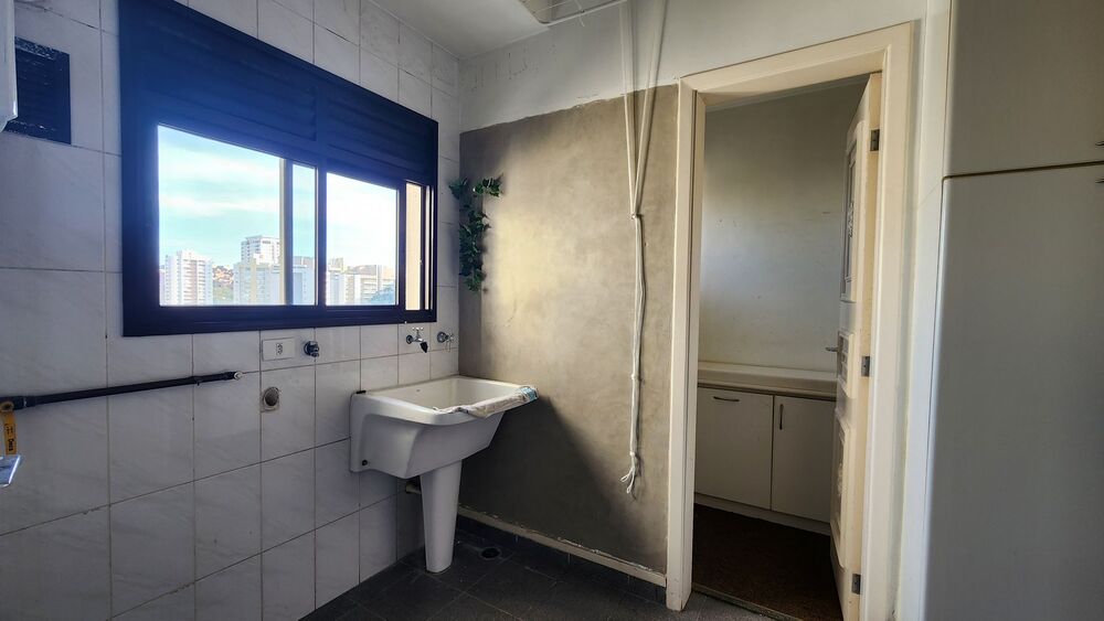 Apartamento à venda com 4 quartos, 175m² - Foto 6