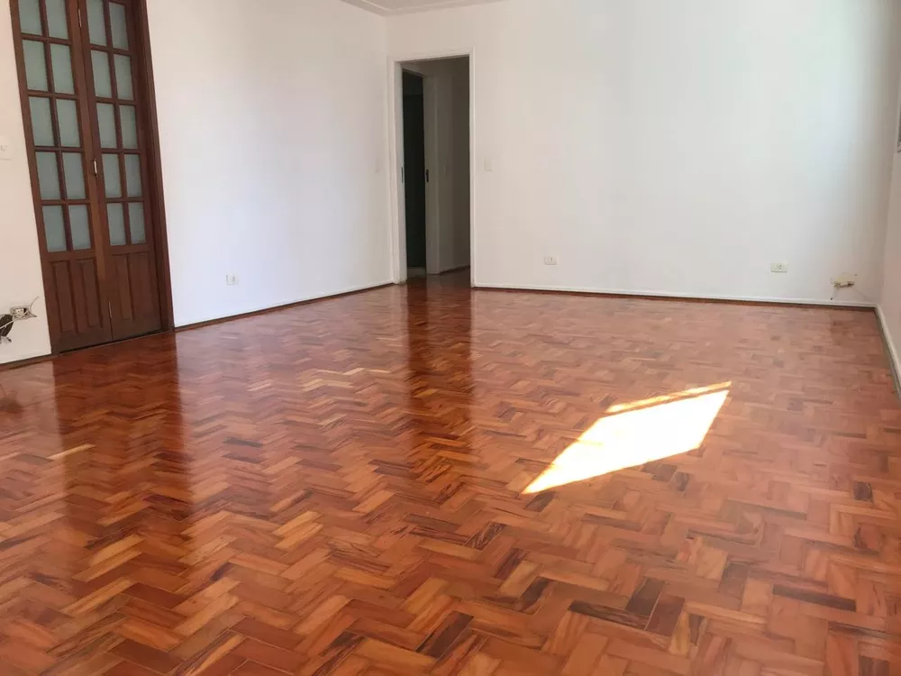 Apartamento à venda com 3 quartos, 105m² - Foto 2