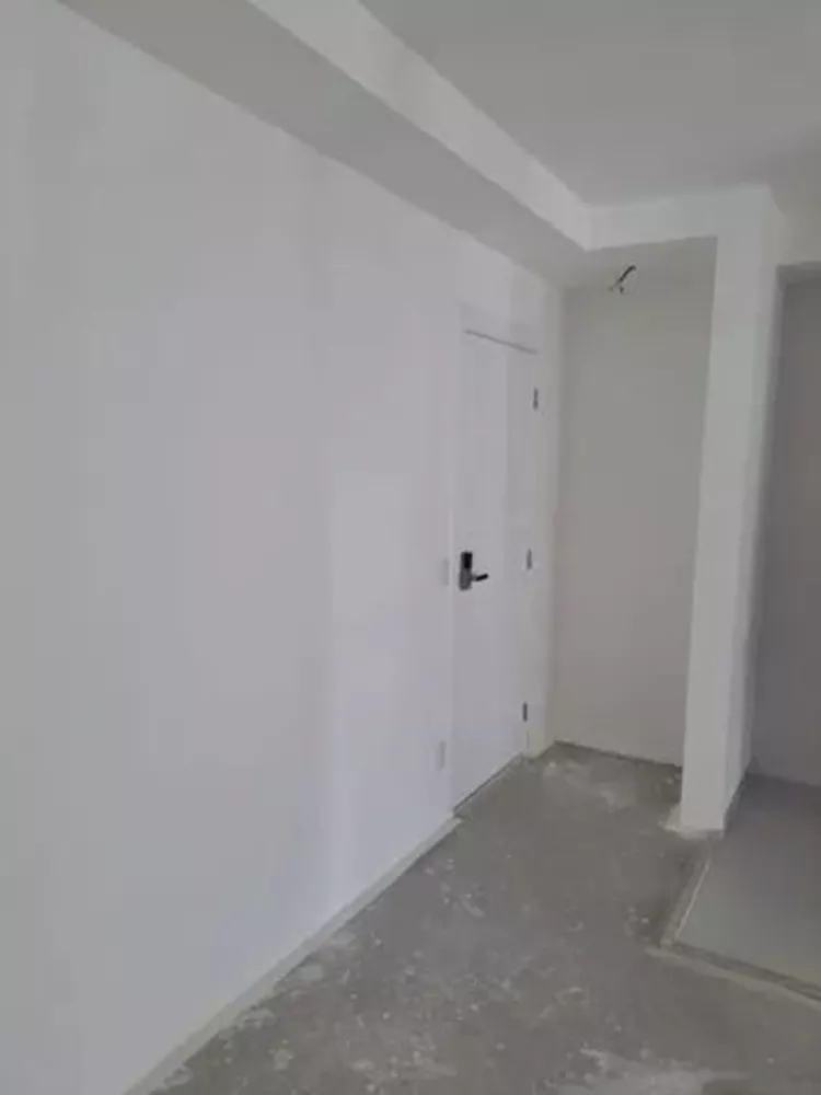 Apartamento à venda com 3 quartos, 79m² - Foto 4