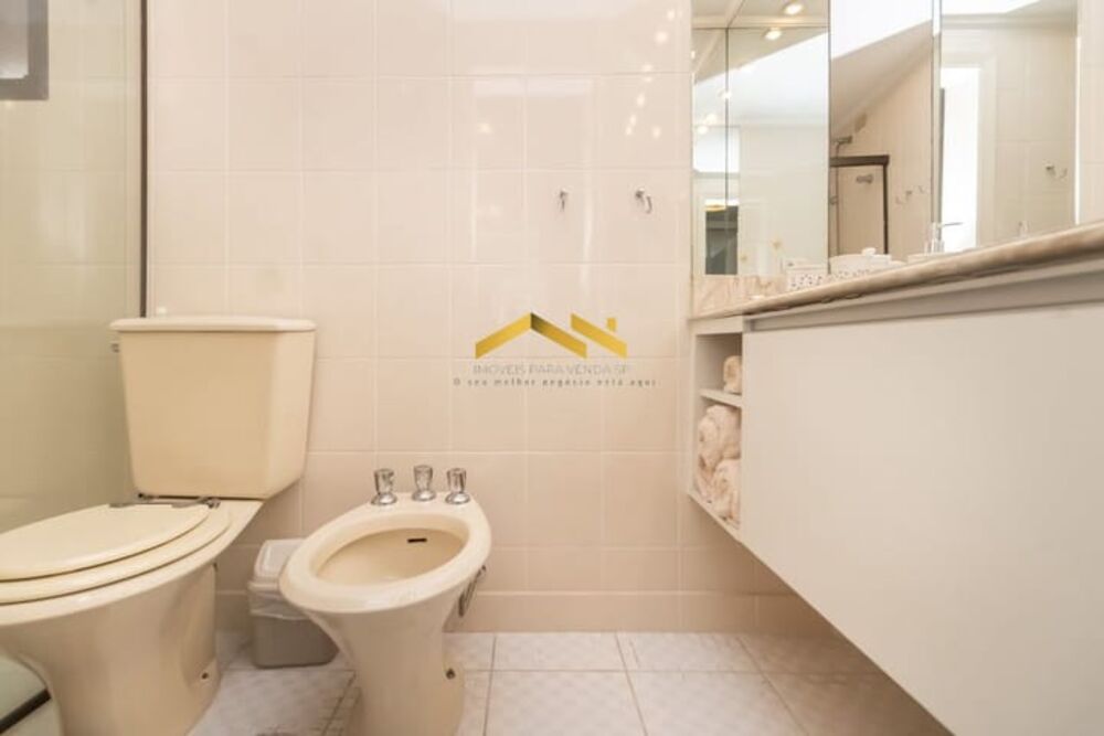 Apartamento à venda com 4 quartos, 217m² - Foto 2