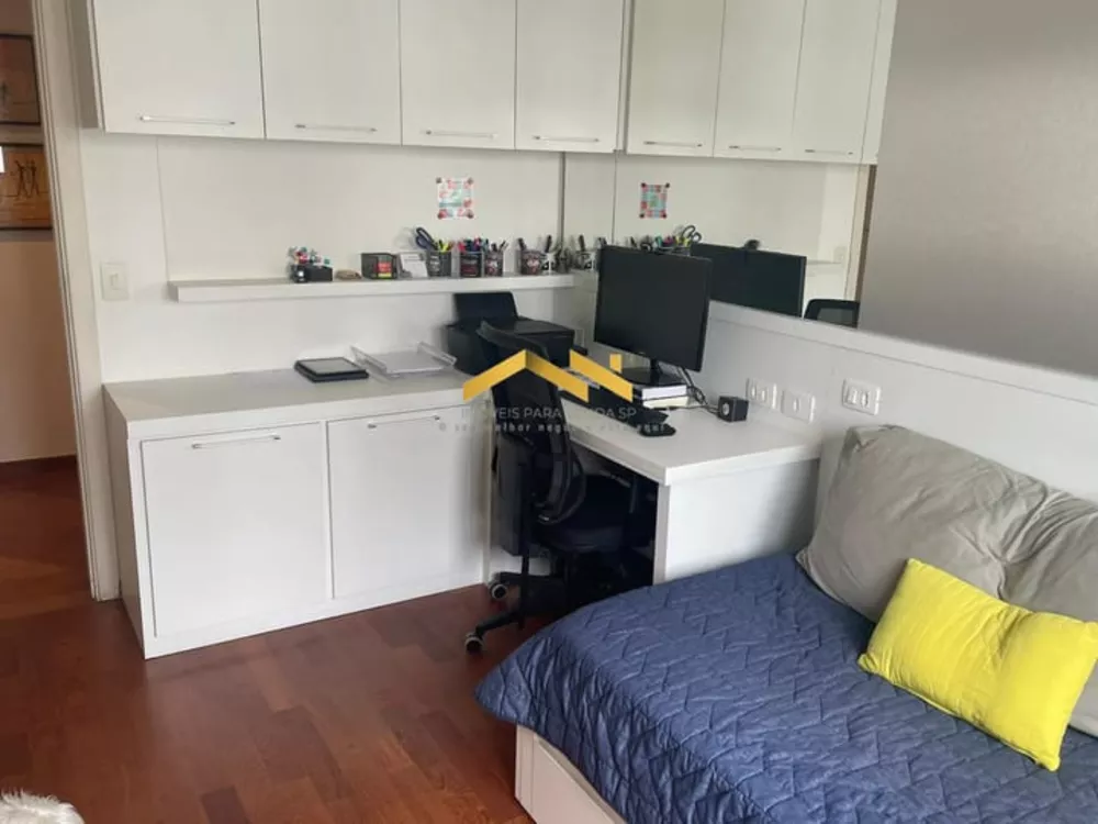 Apartamento à venda com 3 quartos, 200m² - Foto 14