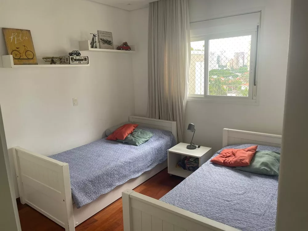 Apartamento à venda com 3 quartos, 200m² - Foto 33