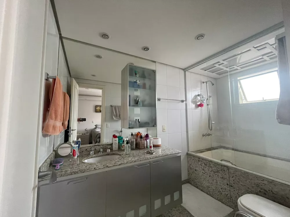 Apartamento à venda com 3 quartos, 200m² - Foto 37