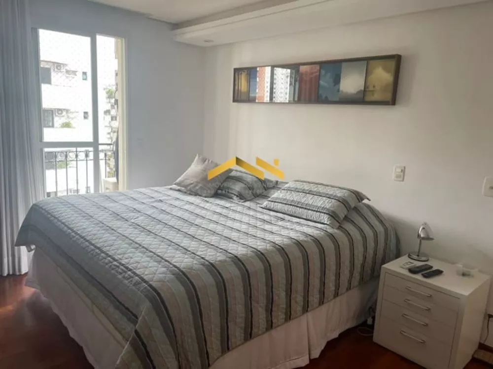 Apartamento à venda com 3 quartos, 200m² - Foto 22