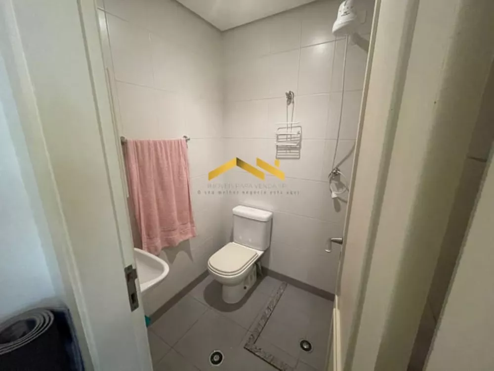 Apartamento à venda com 3 quartos, 200m² - Foto 4