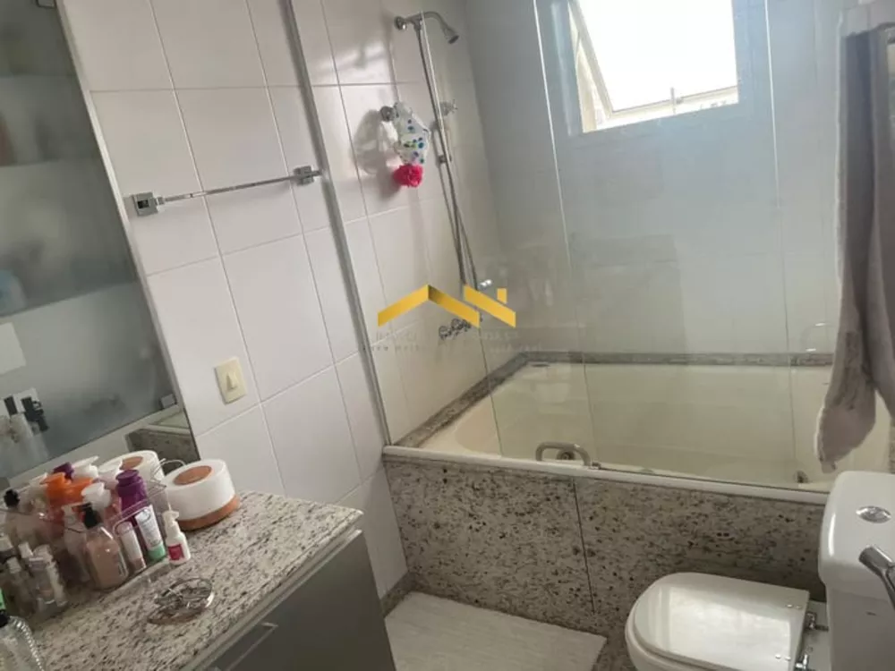 Apartamento à venda com 3 quartos, 200m² - Foto 19