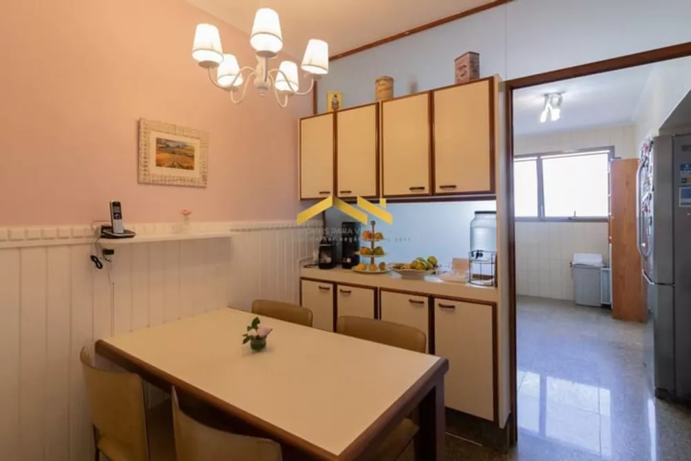 Apartamento à venda com 3 quartos, 170m² - Foto 3