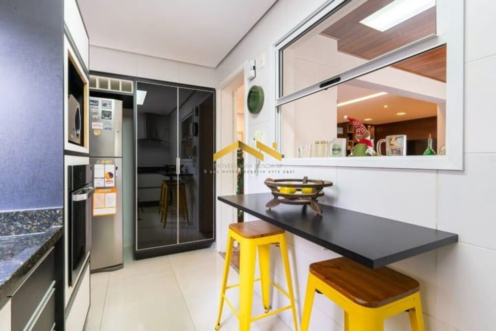 Apartamento à venda com 3 quartos, 105m² - Foto 2