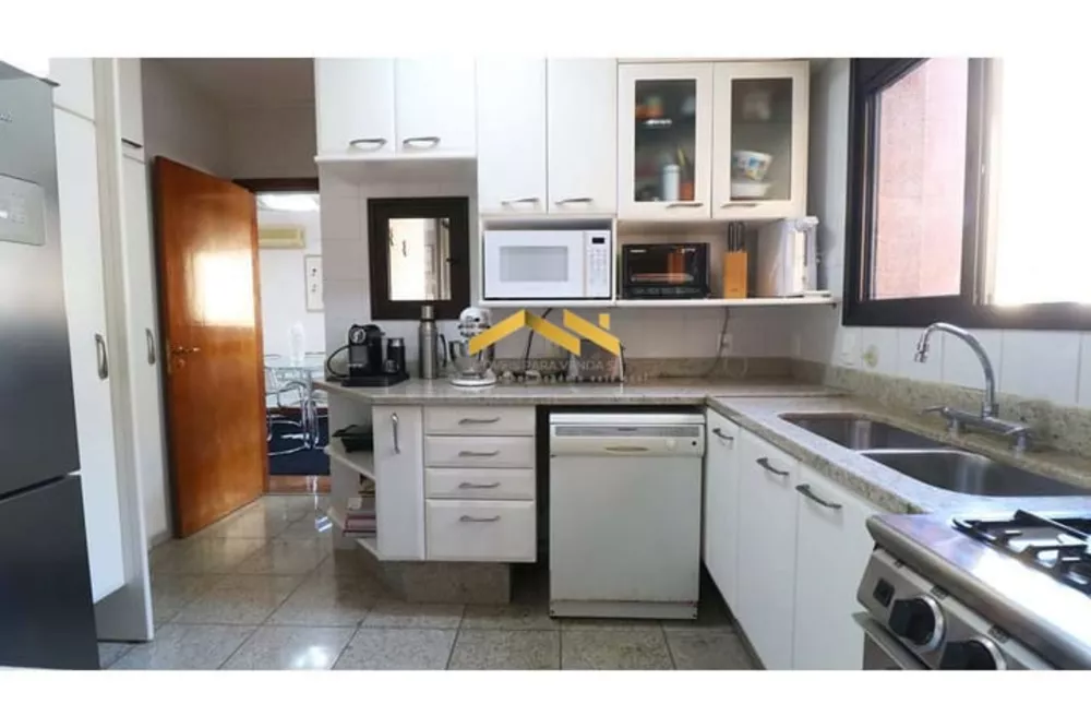 Apartamento à venda com 4 quartos, 226m² - Foto 16