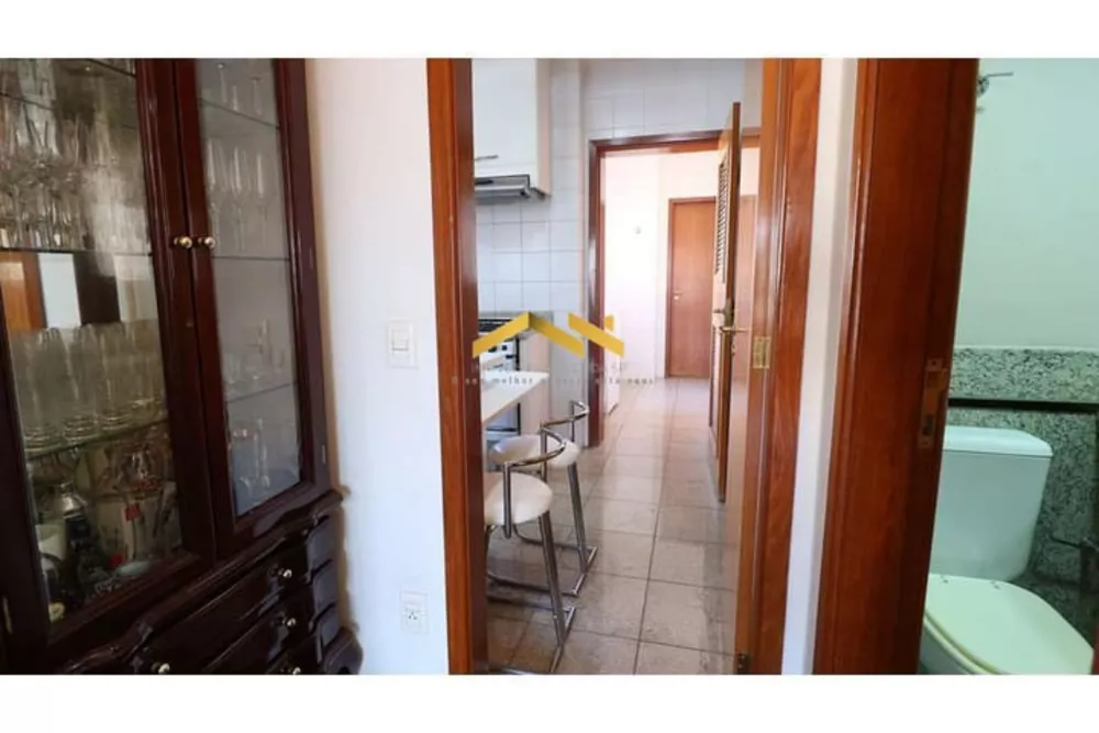 Apartamento à venda com 4 quartos, 226m² - Foto 12