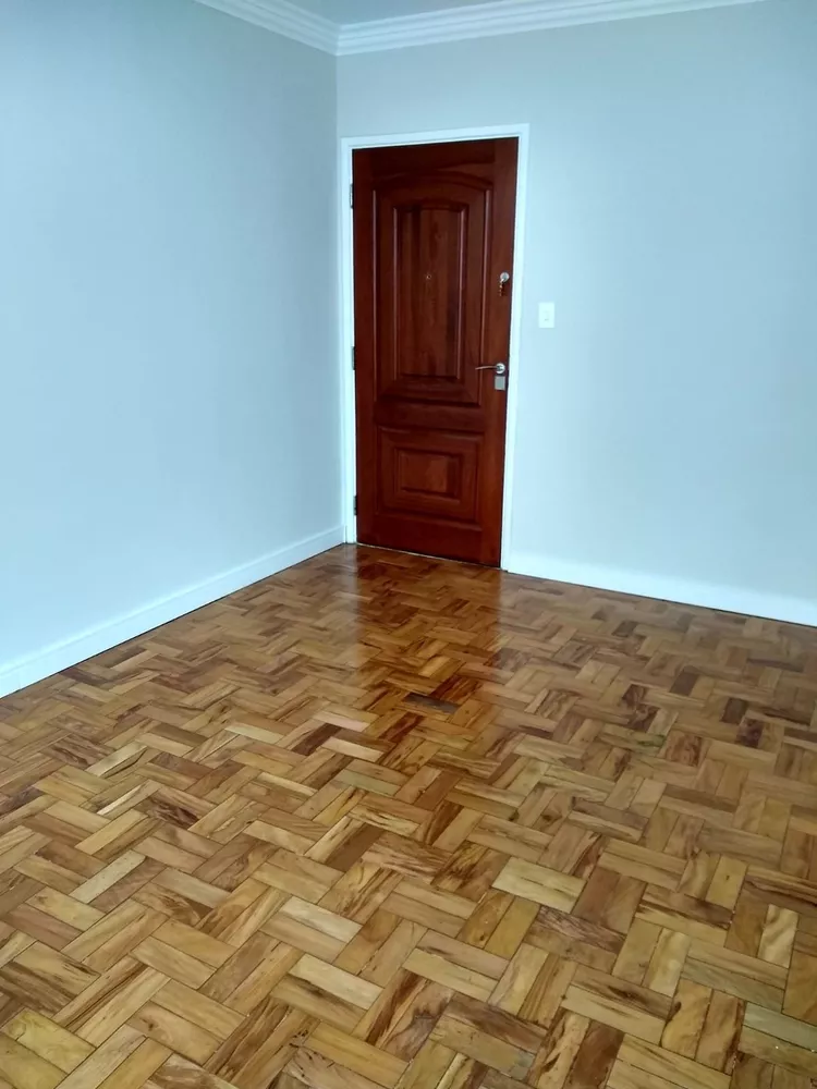 Apartamento à venda com 2 quartos, 72m² - Foto 2