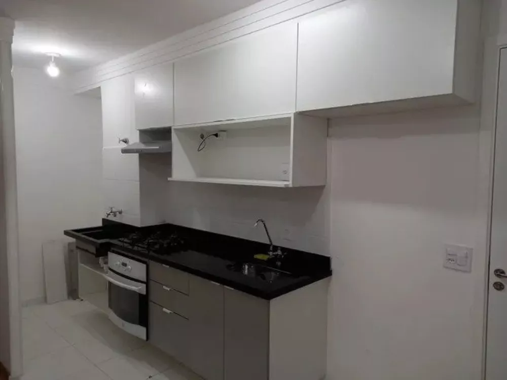 Apartamento à venda com 2 quartos, 40m² - Foto 2