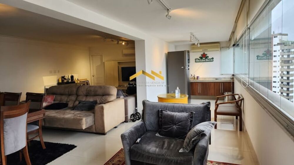 Apartamento, 3 quartos, 172 m² - Foto 1