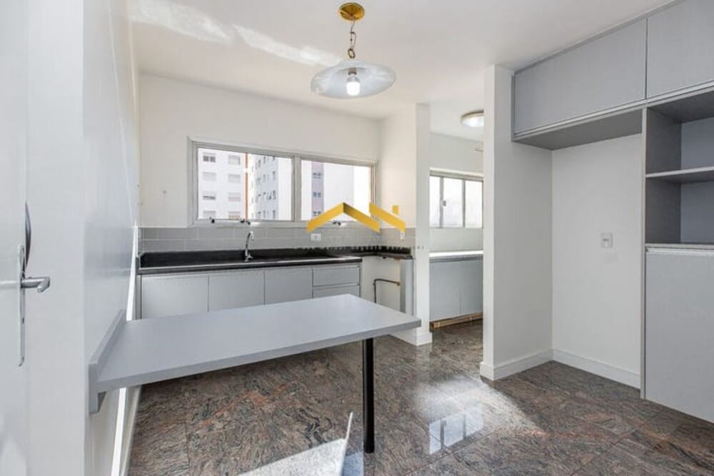 Apartamento à venda com 2 quartos, 81m² - Foto 3