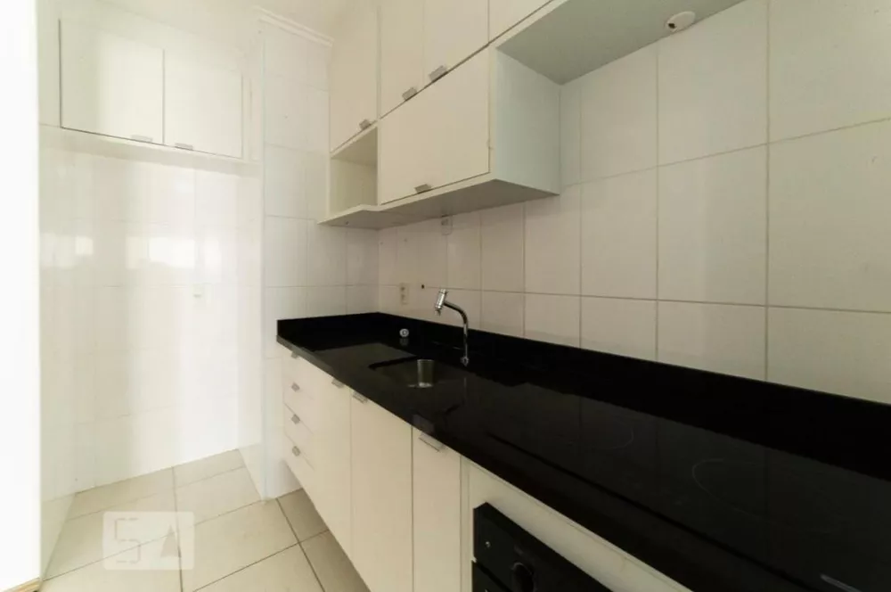 Apartamento à venda com 2 quartos, 58m² - Foto 3