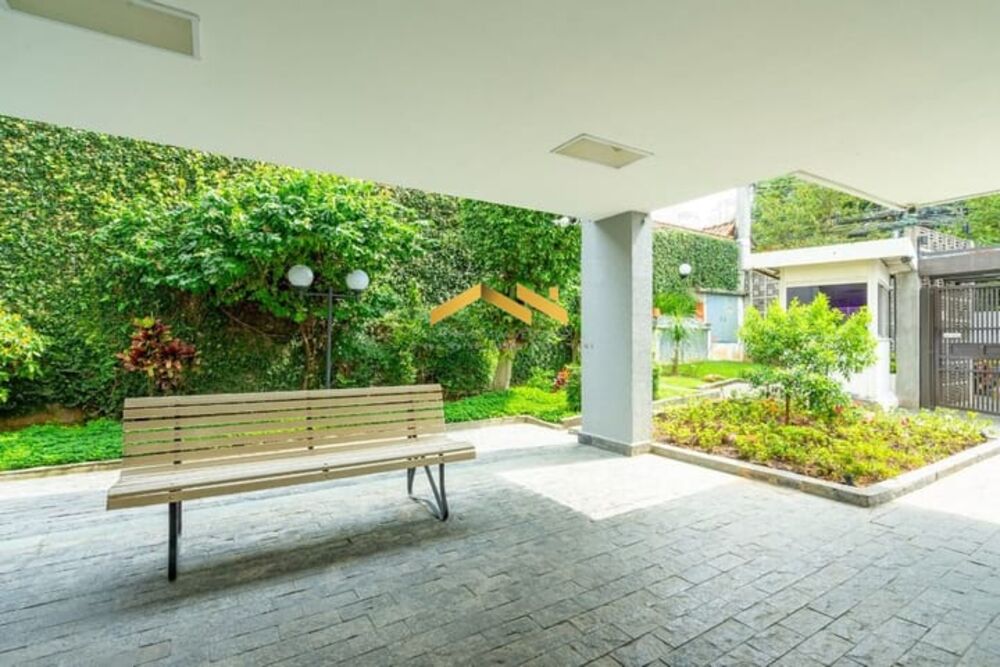 Apartamento à venda com 2 quartos, 74m² - Foto 2
