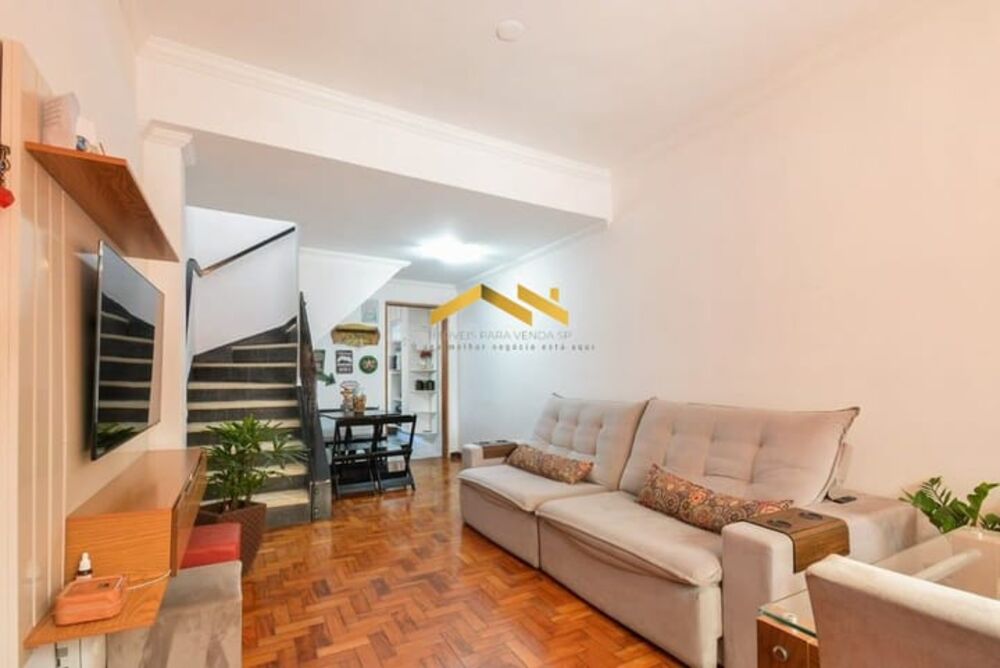 Casa à venda com 3 quartos, 140m² - Foto 1