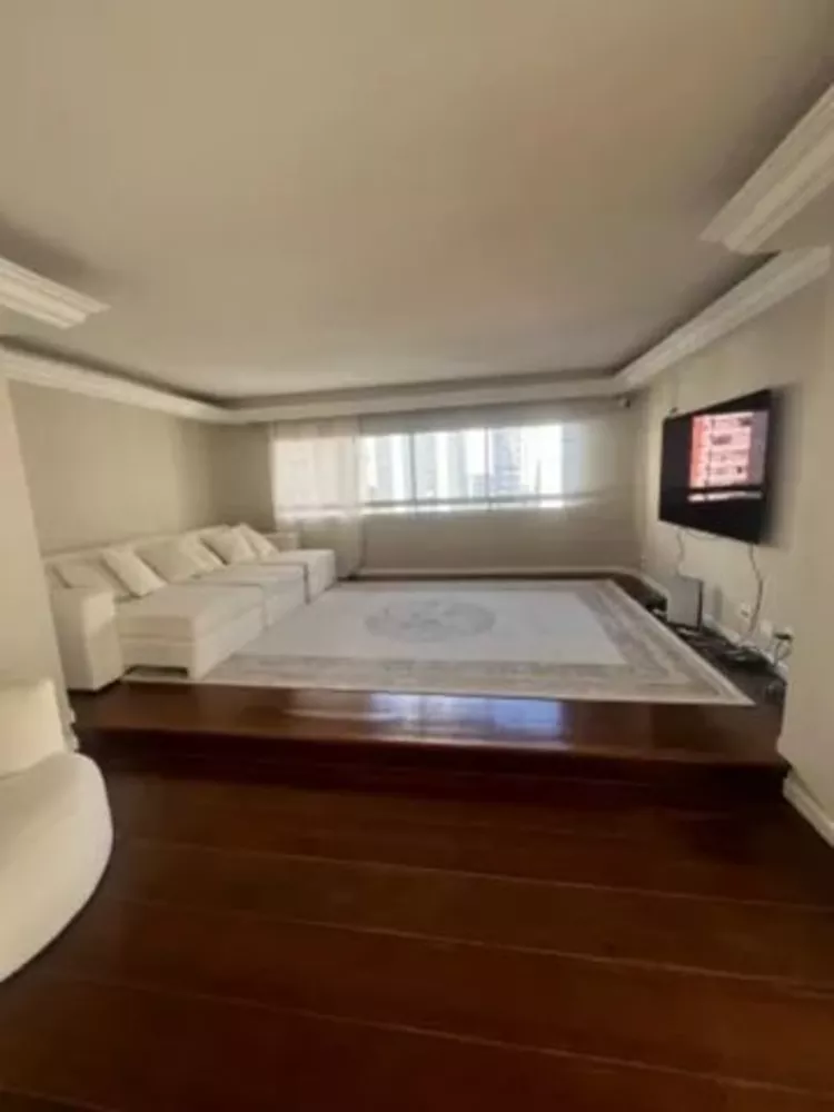 Apartamento à venda com 4 quartos, 200m² - Foto 3