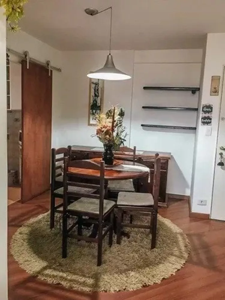 Apartamento à venda com 2 quartos, 60m² - Foto 2