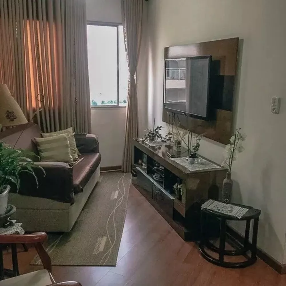 Apartamento à venda com 2 quartos, 60m² - Foto 1