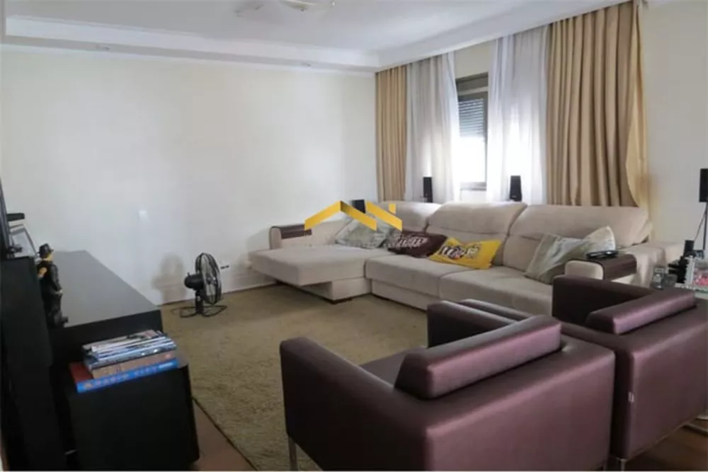 Apartamento à venda com 3 quartos, 200m² - Foto 3