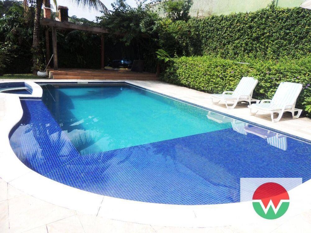 Casa de Condomínio para alugar com 5 quartos, 500m² - Foto 3