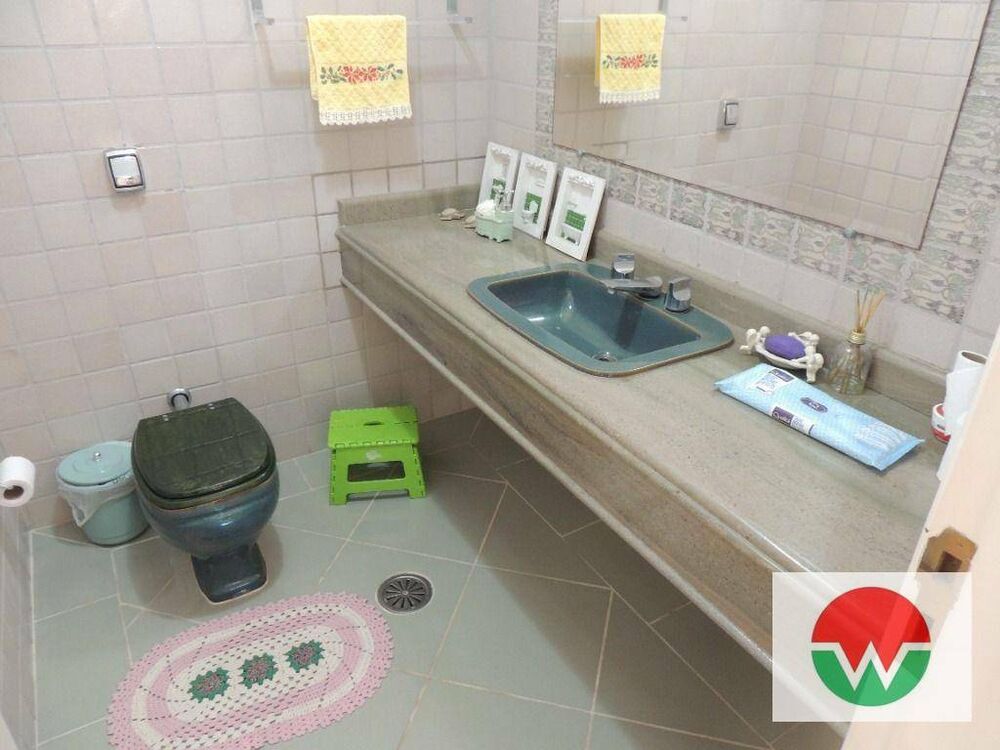 Casa de Condomínio à venda com 4 quartos, 280m² - Foto 3