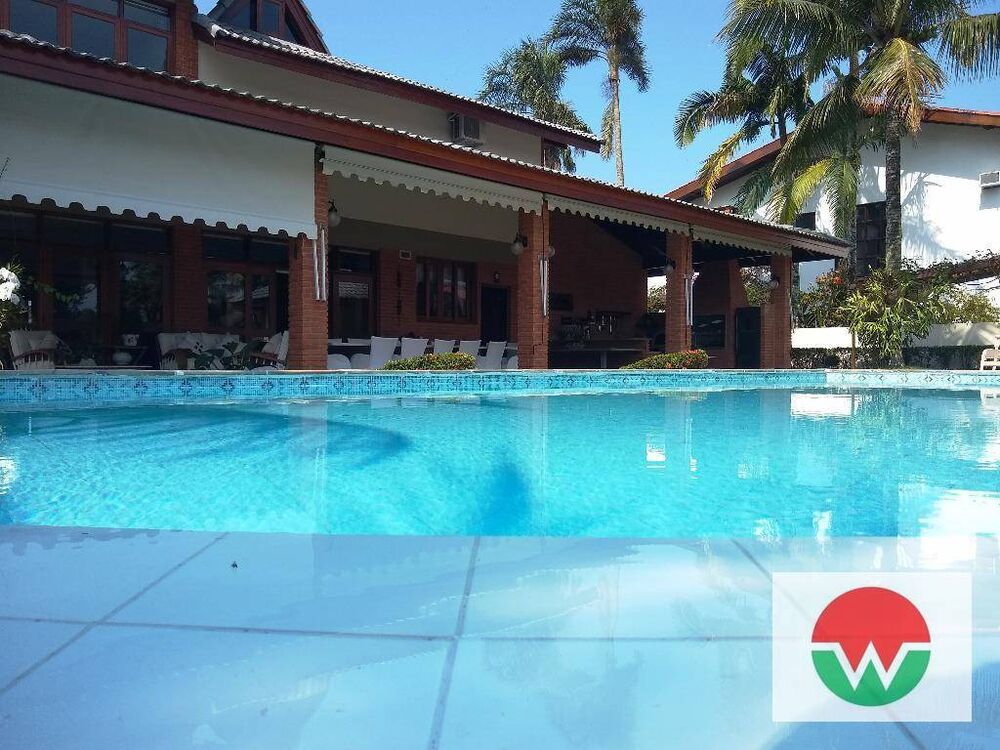 Casa de Condomínio à venda com 4 quartos, 550m² - Foto 2