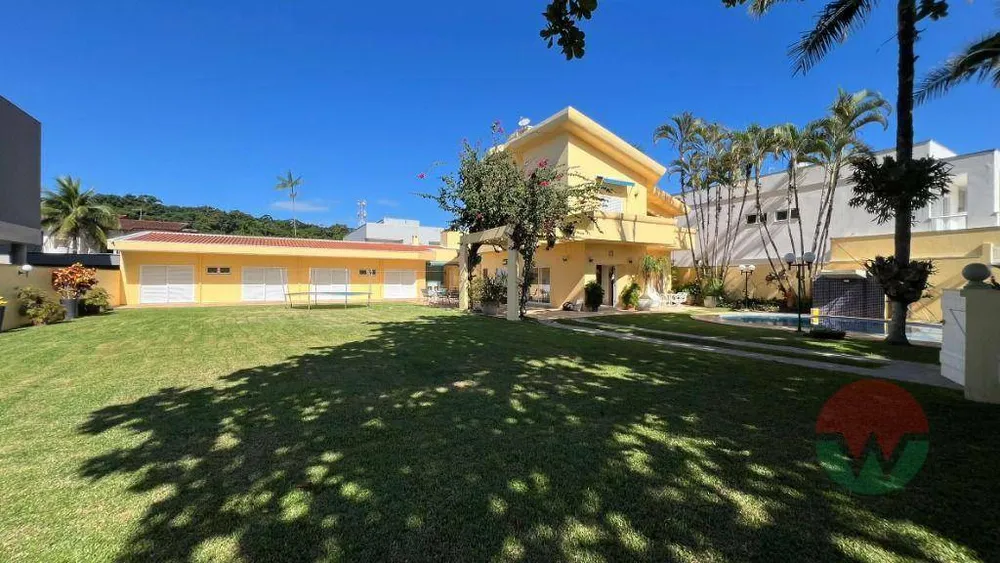 Casa de Condomínio, 8 quartos - Foto 1