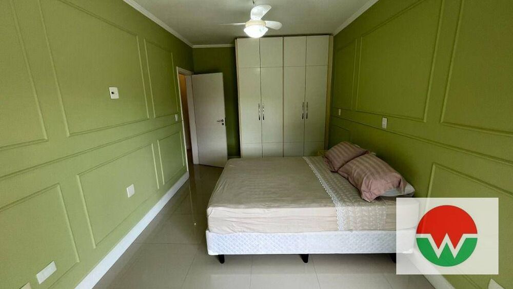 Casa de Condomínio para alugar com 4 quartos, 377m² - Foto 3