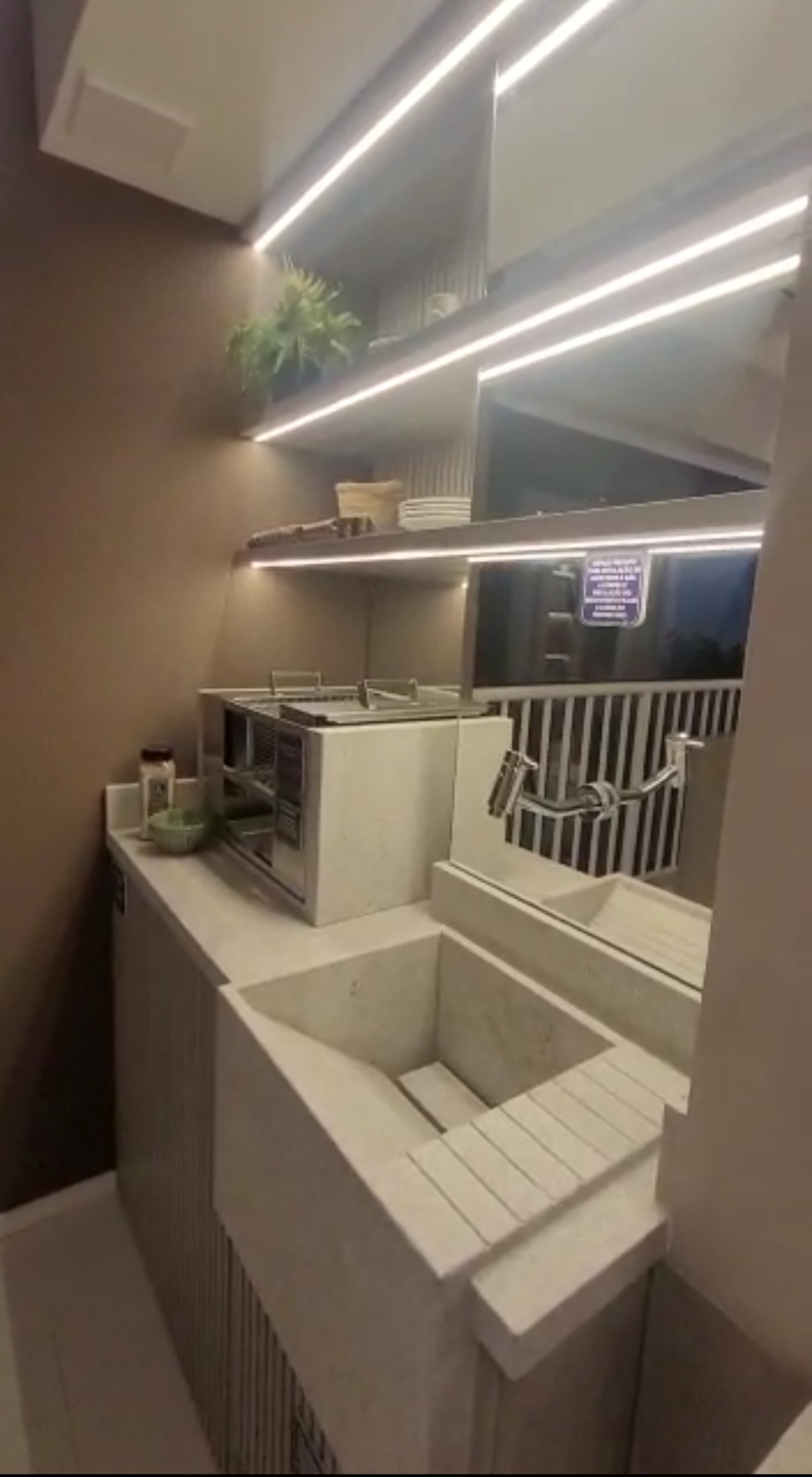 Apartamento à venda com 2 quartos, 37m² - Foto 18