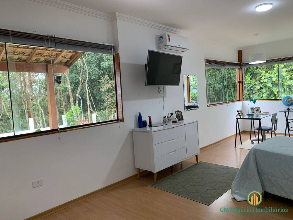 Casa, 2 quartos, 253 m² - Foto 4