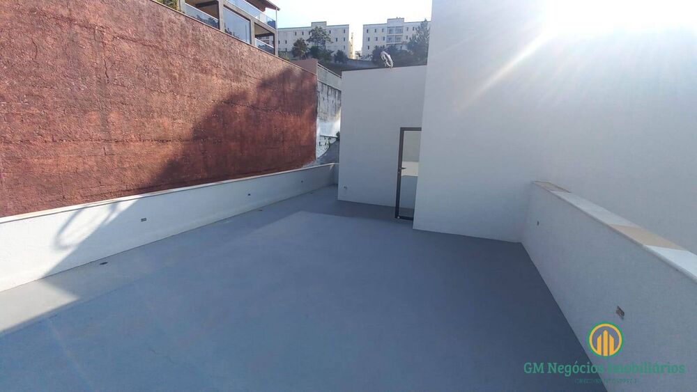 Casa de Condomínio à venda com 5 quartos, 338m² - Foto 3