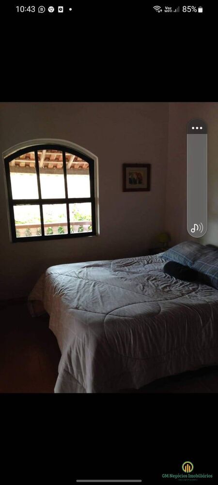 Casa de Condomínio à venda com 3 quartos, 250m² - Foto 3