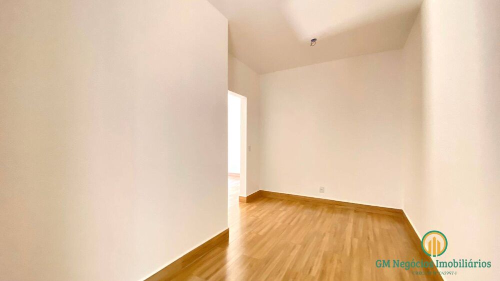 Casa de Condomínio à venda com 3 quartos, 245m² - Foto 3