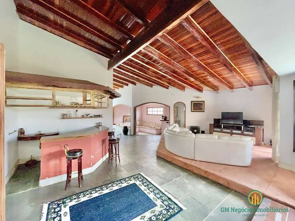 Casa à venda com 4 quartos, 353m² - Foto 3