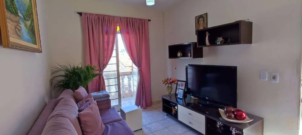 Casa, 3 quartos, 175 m² - Foto 1