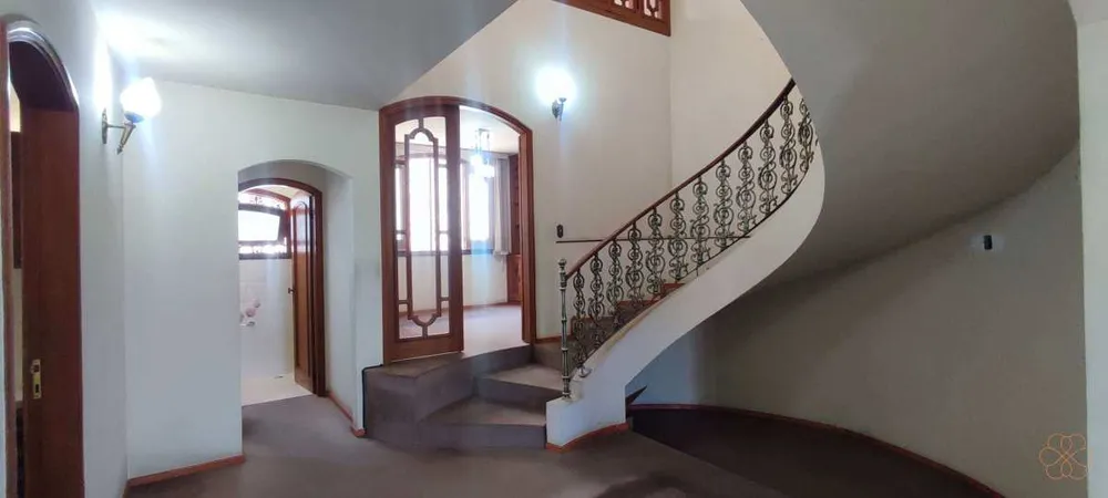 Casa, 3 quartos, 270 m² - Foto 1