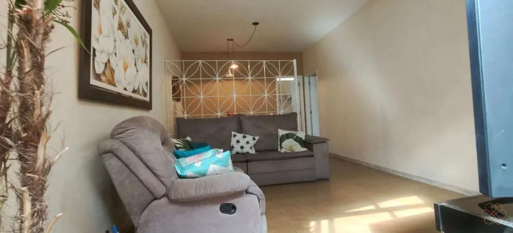 Casa, 3 quartos, 222 m² - Foto 3