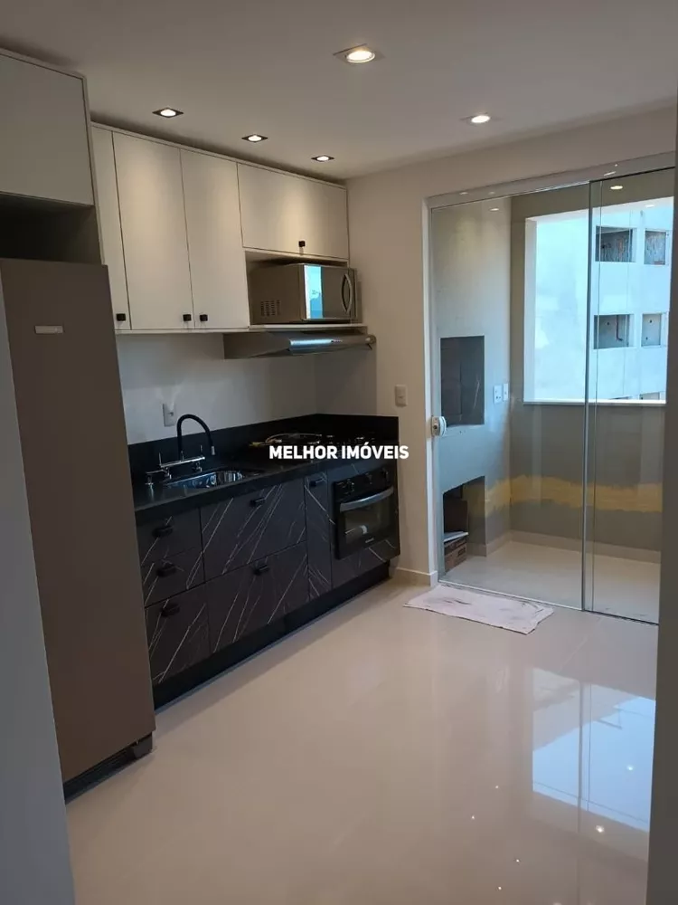 Apartamento à venda com 3 quartos, 70m² - Foto 1