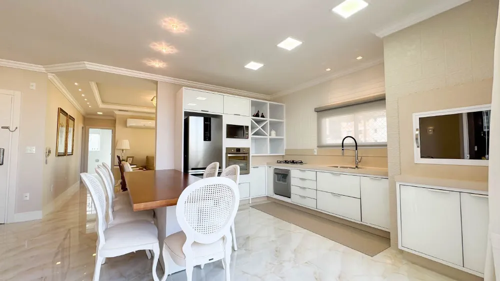 Cobertura, 4 quartos, 251 m² - Foto 6
