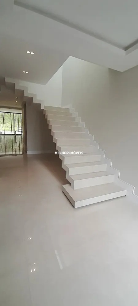 Sobrado, 3 quartos, 220 m² - Foto 2