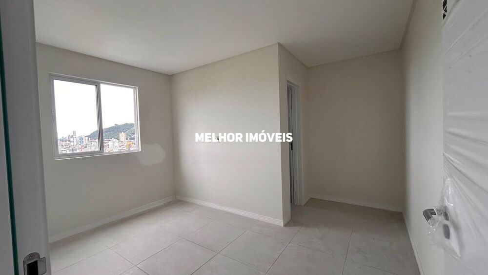 Apartamento à venda com 2 quartos, 63m² - Foto 1