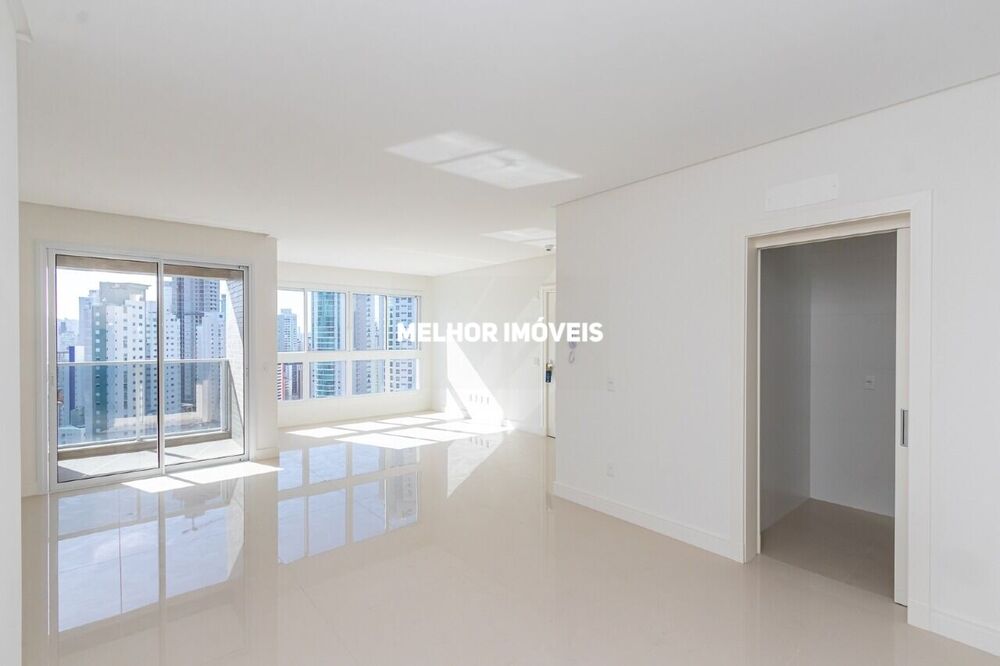Apartamento, 3 quartos, 120 m² - Foto 2