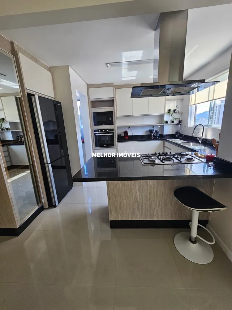 Cobertura, 4 quartos, 246 m² - Foto 4