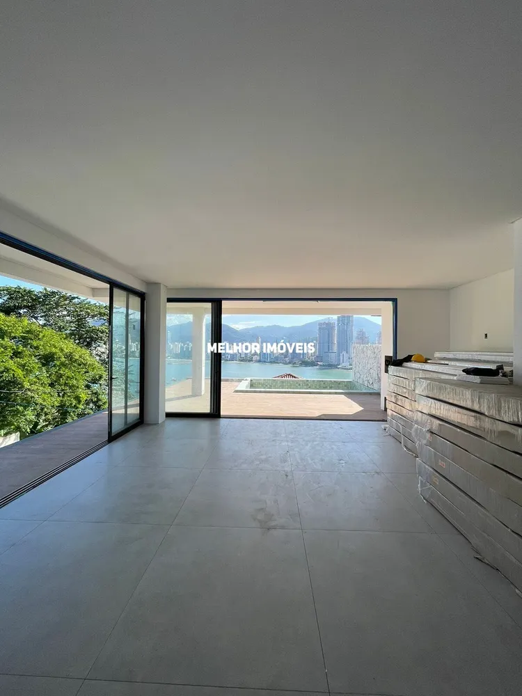 Casa, 4 quartos, 380 m² - Foto 2