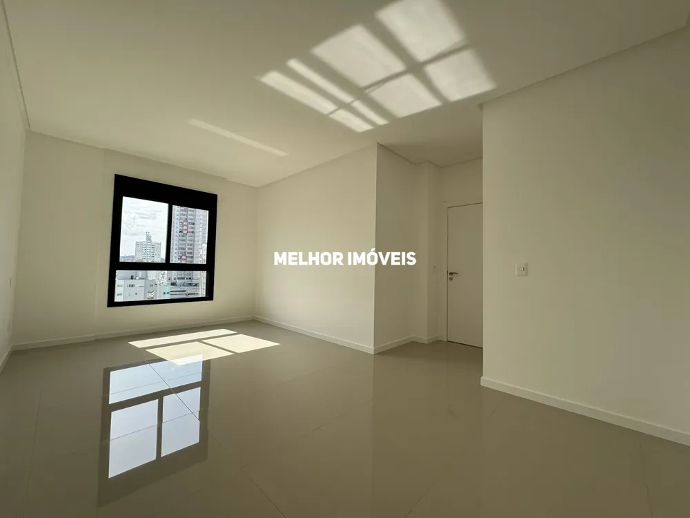 Apartamento, 3 quartos, 130 m² - Foto 1