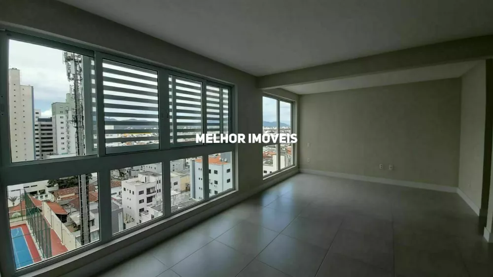 Apartamento à venda com 2 quartos, 93m² - Foto 2