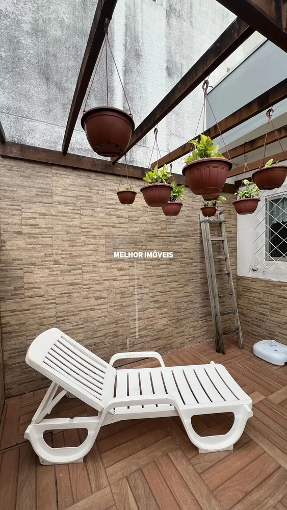 Casa, 3 quartos, 242 m² - Foto 1